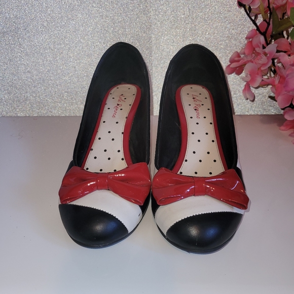 Size 9.5 (EUR41) Lola Ramona Striped Pumps - Picture 2 of 5